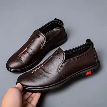 Odiniai laisvalaikio batai Įsispiriami vyriški batai Seklūs vyriški loaferiai Darbo batai Vienspalvis Lauko mada Kvėpuojantis Chaussure Hommes