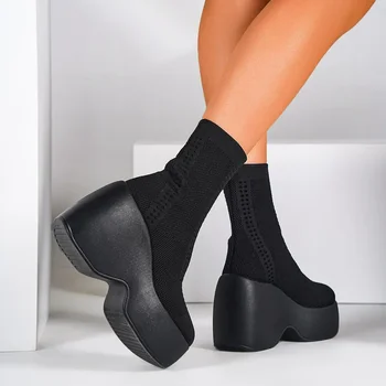 Ruduo Nauji moteriški platforminiai batai Fashion Plus Size Black Chunky Heel Sock Kojinės Moterims Lauko ponios Goth Mid Blauzdos batai